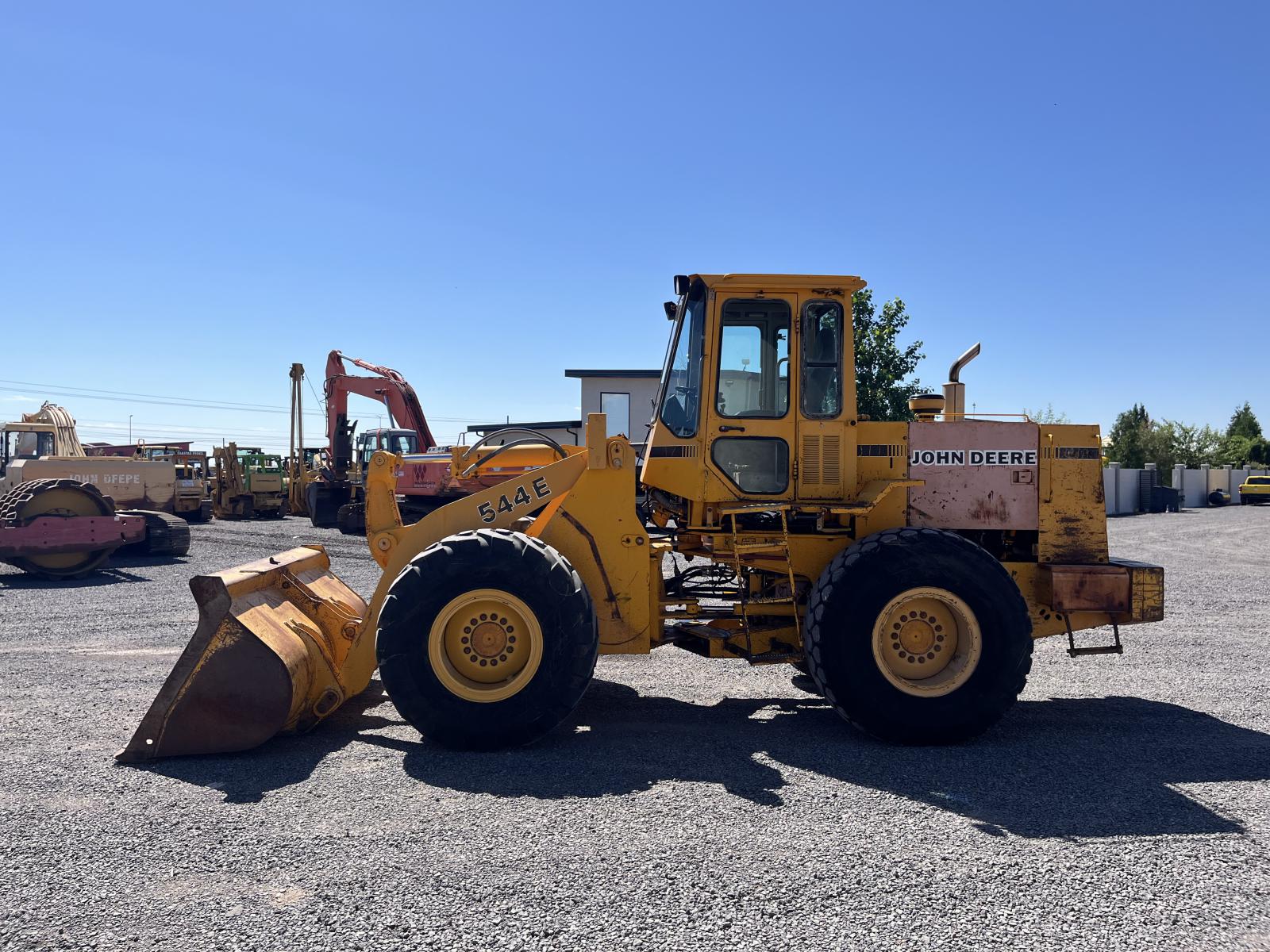 ./imagenes/INVOICE/2019/16278/JOHN DEERE 544E (18).JPG